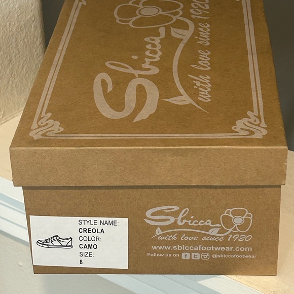 Sbicca Creola Women’s Slip On Shoe Size: 8 Color: Camo New In Box Fast Shipping - Picture 9 of 9